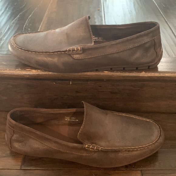 Born size 9 brown leather loafer. - Picture 5 of 6